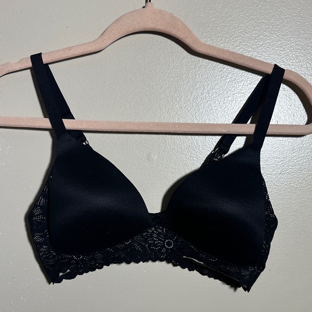 Aerie Sunnie Black‎ Lace Wireless Pullover Bra 32C